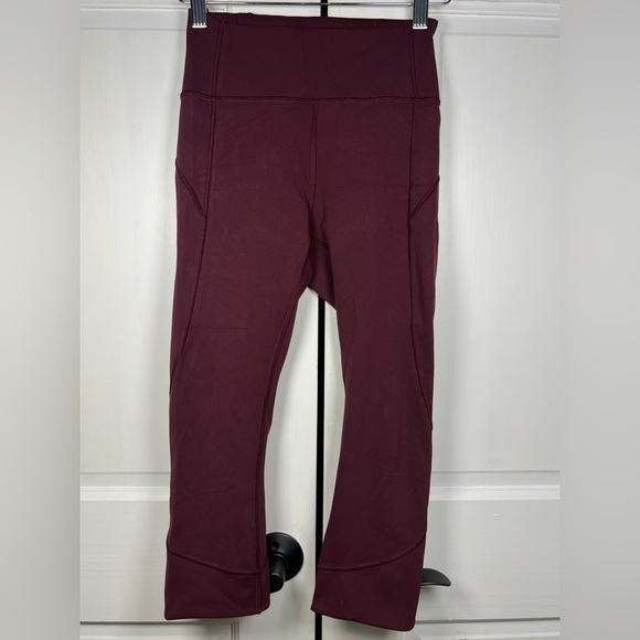 Lululemon In Movement Crop Everlux 19” Dark Excellent Condition Adobe Size 4 - Picture 2 of 6